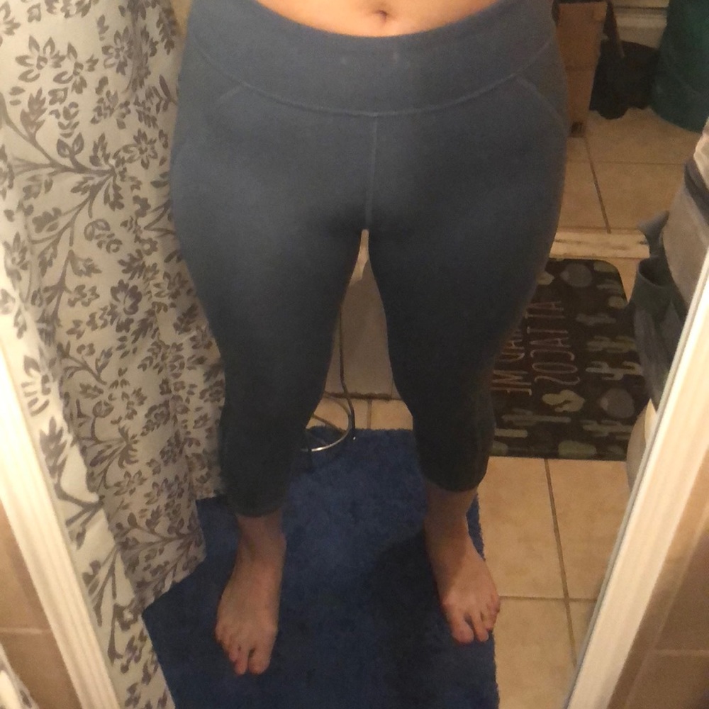 Aeropostale Capri leggings